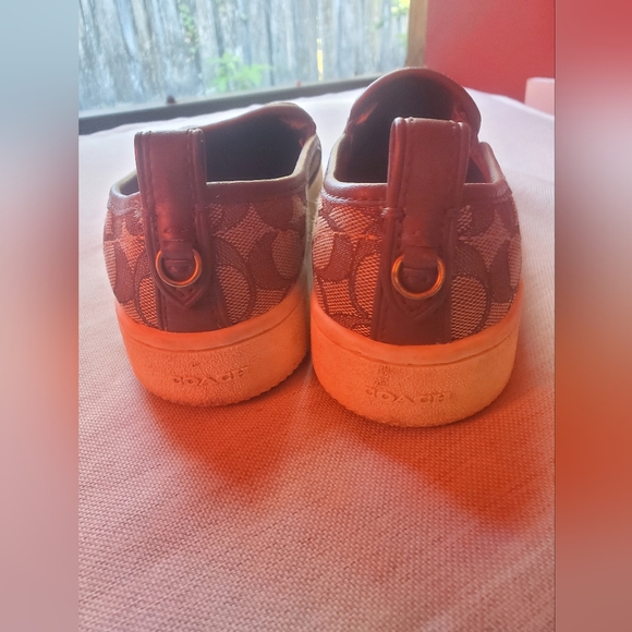 Women's Westlyn Logo Canvas Slip-On Sneakers - Picture 2 of 4